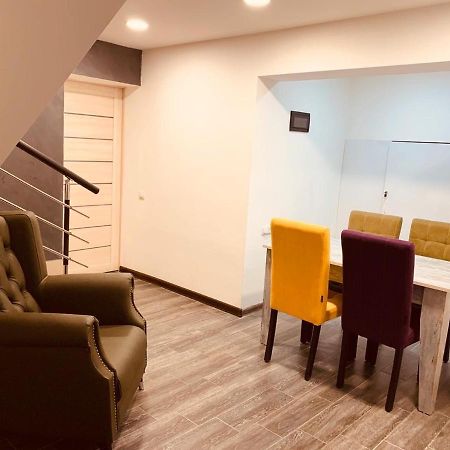 It Hotel Tumanyan Street Erivan Exterior foto