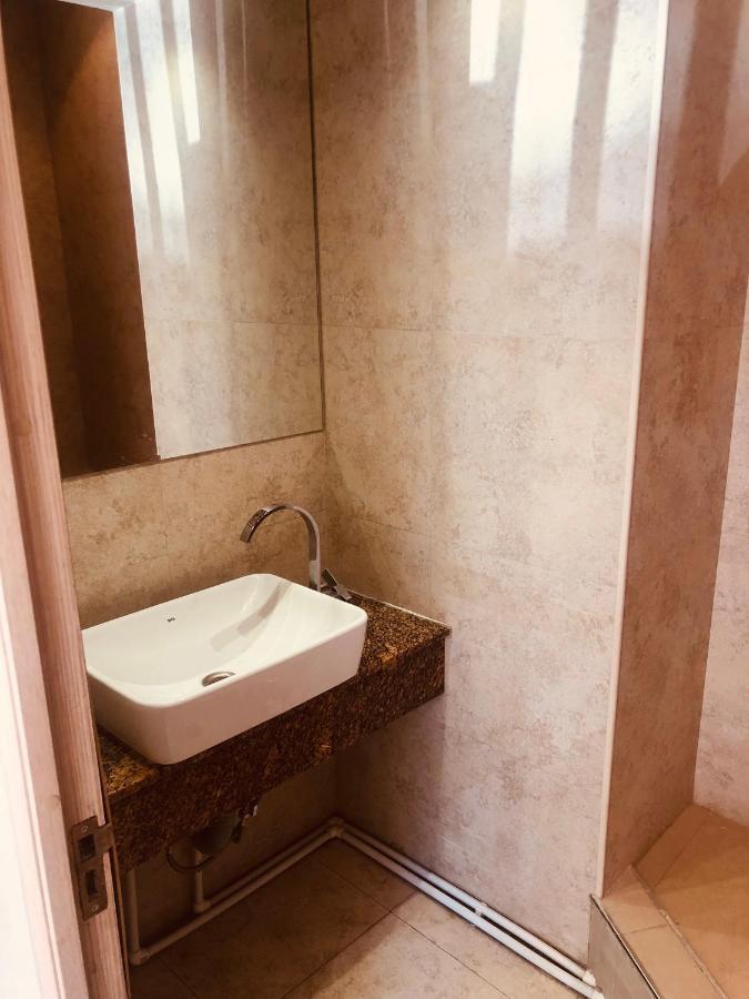 It Hotel Tumanyan Street Erivan Exterior foto