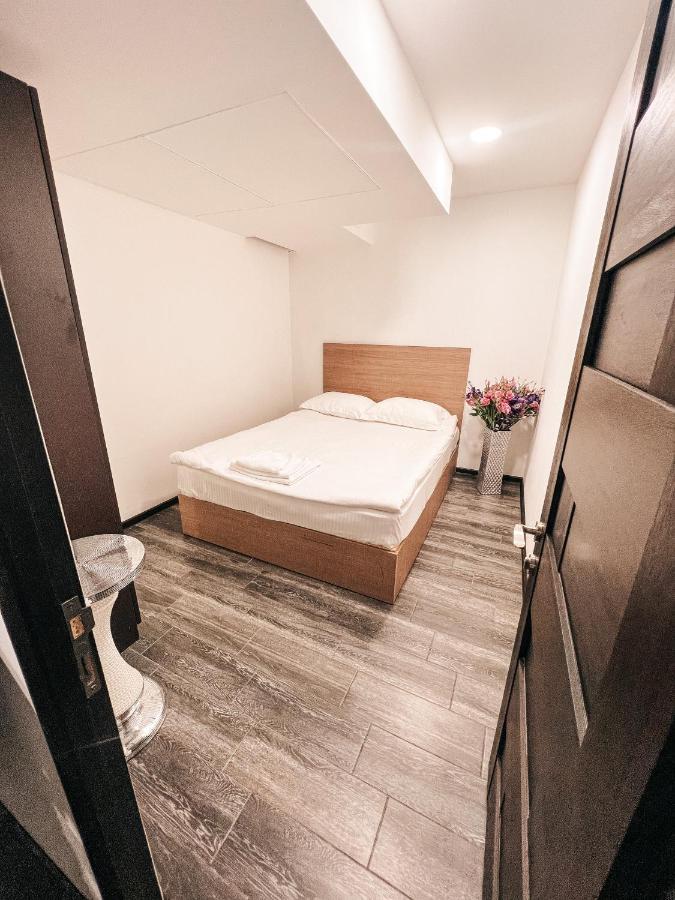 It Hotel Tumanyan Street Erivan Exterior foto