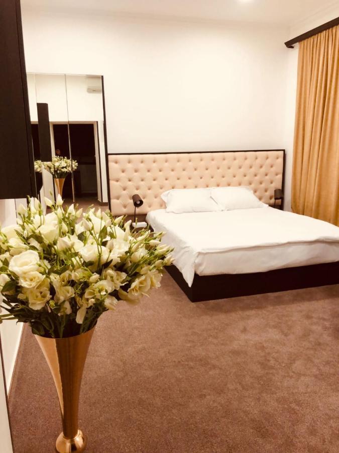 It Hotel Tumanyan Street Erivan Exterior foto