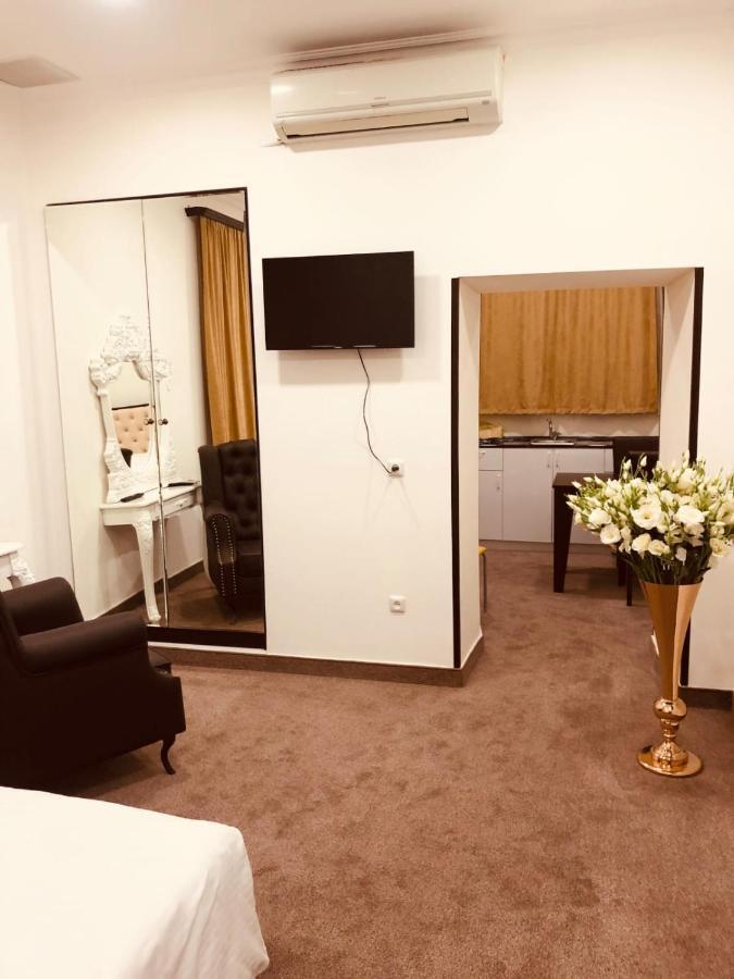 It Hotel Tumanyan Street Erivan Exterior foto