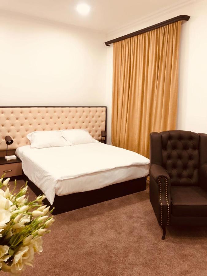 It Hotel Tumanyan Street Erivan Exterior foto