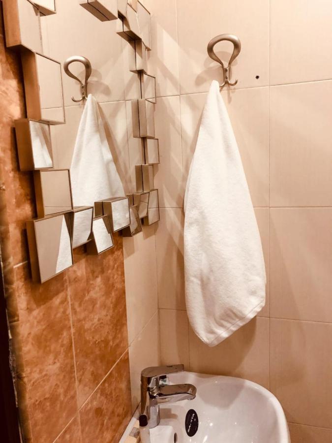 It Hotel Tumanyan Street Erivan Exterior foto