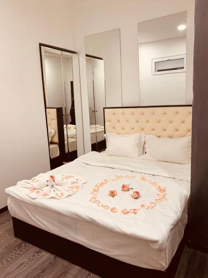 It Hotel Tumanyan Street Erivan Exterior foto